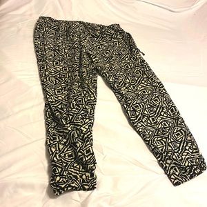 Fashion to Figure Print Pants